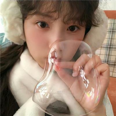村里来了个直播女神
